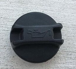 Крышка горловины маслозаливной Nissan 152551P110
